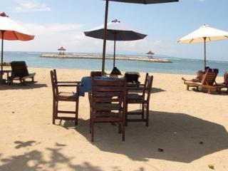 Laghawa 3* Sanur (Bali)
